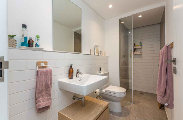 To Let 1 Bedroom Property for Rent in Woodstock Western Cape